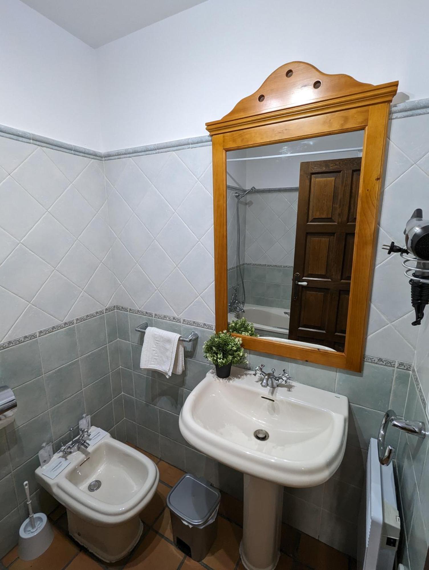 Apartamentos Hoz Del Huecar Куэнка Экстерьер фото